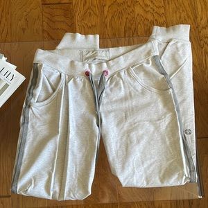 Lululemon joggers